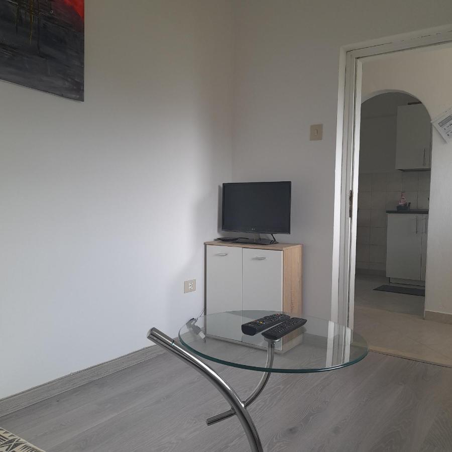 Апартаменти Apartma Mari Луція Екстер'єр фото