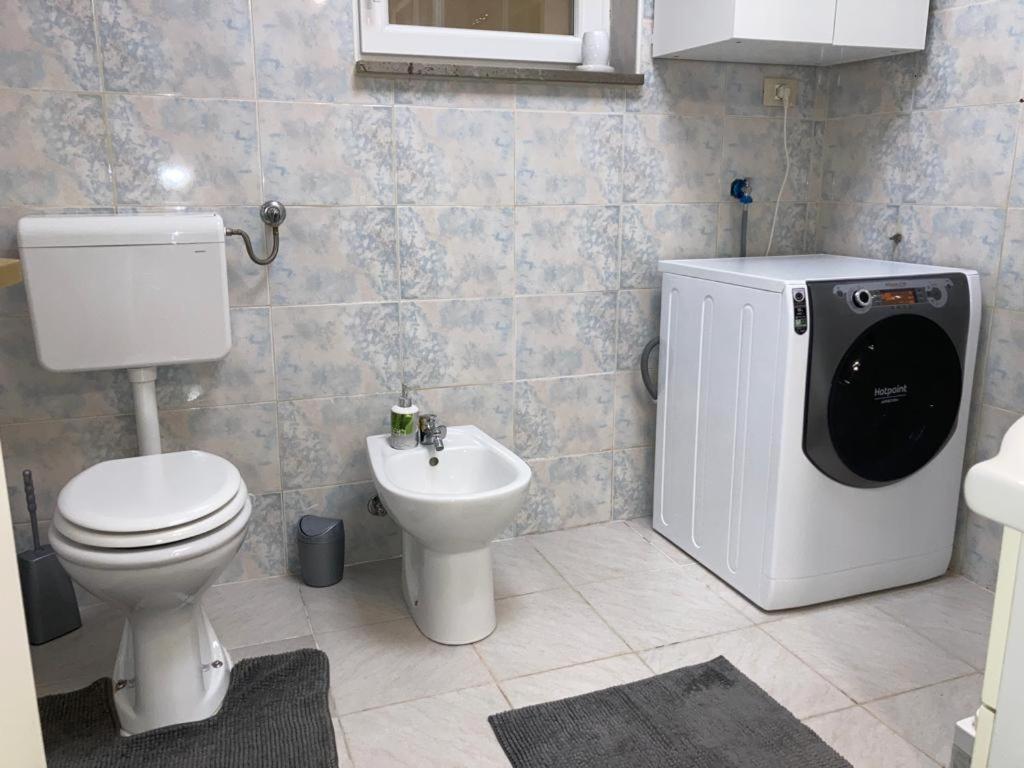 Апартаменти Apartma Mari Луція Екстер'єр фото